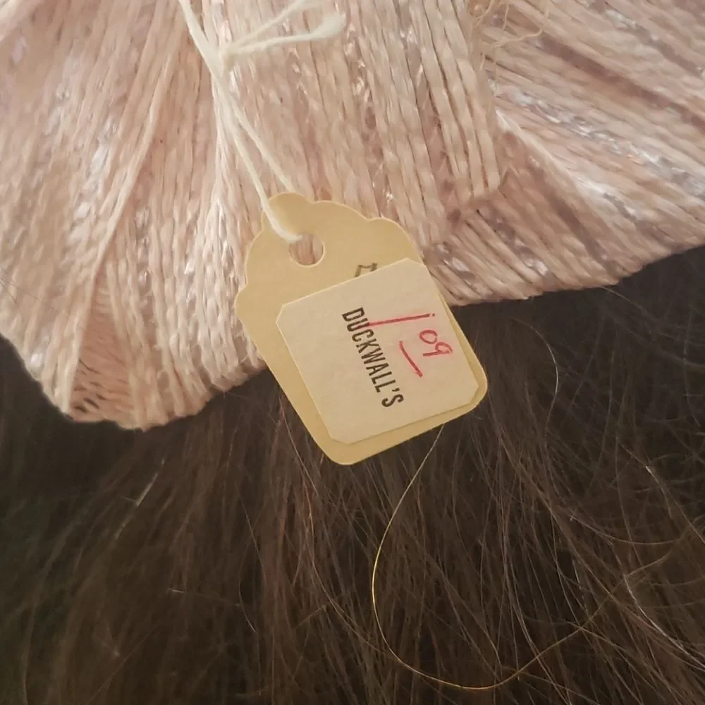 VNTG Elegant 1920's Soft Pink Hat - Picture 6 of 13